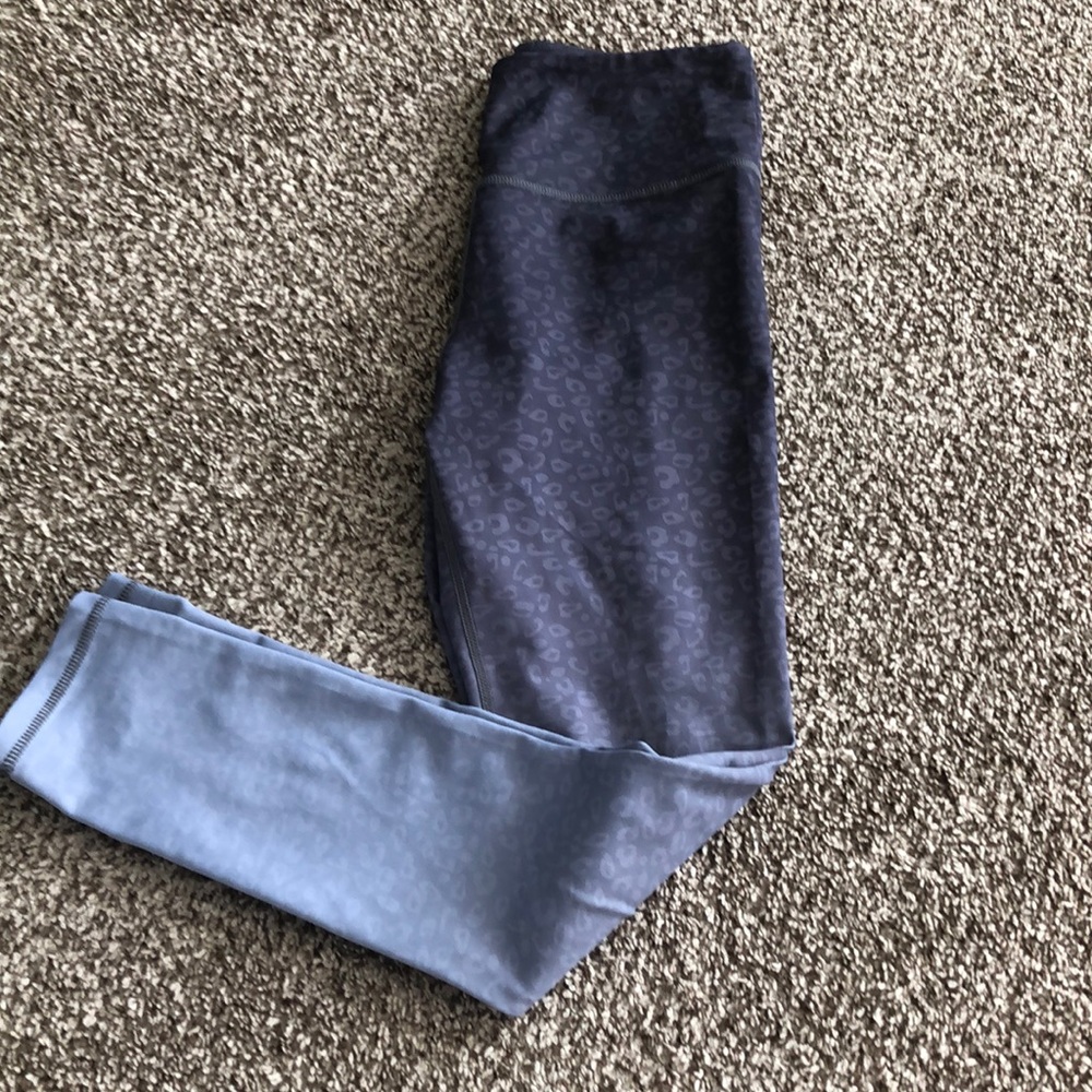 Zyia ombré leopard leggings